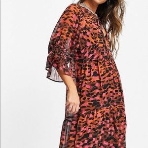 New with tags- Topshop chiffon lined dress